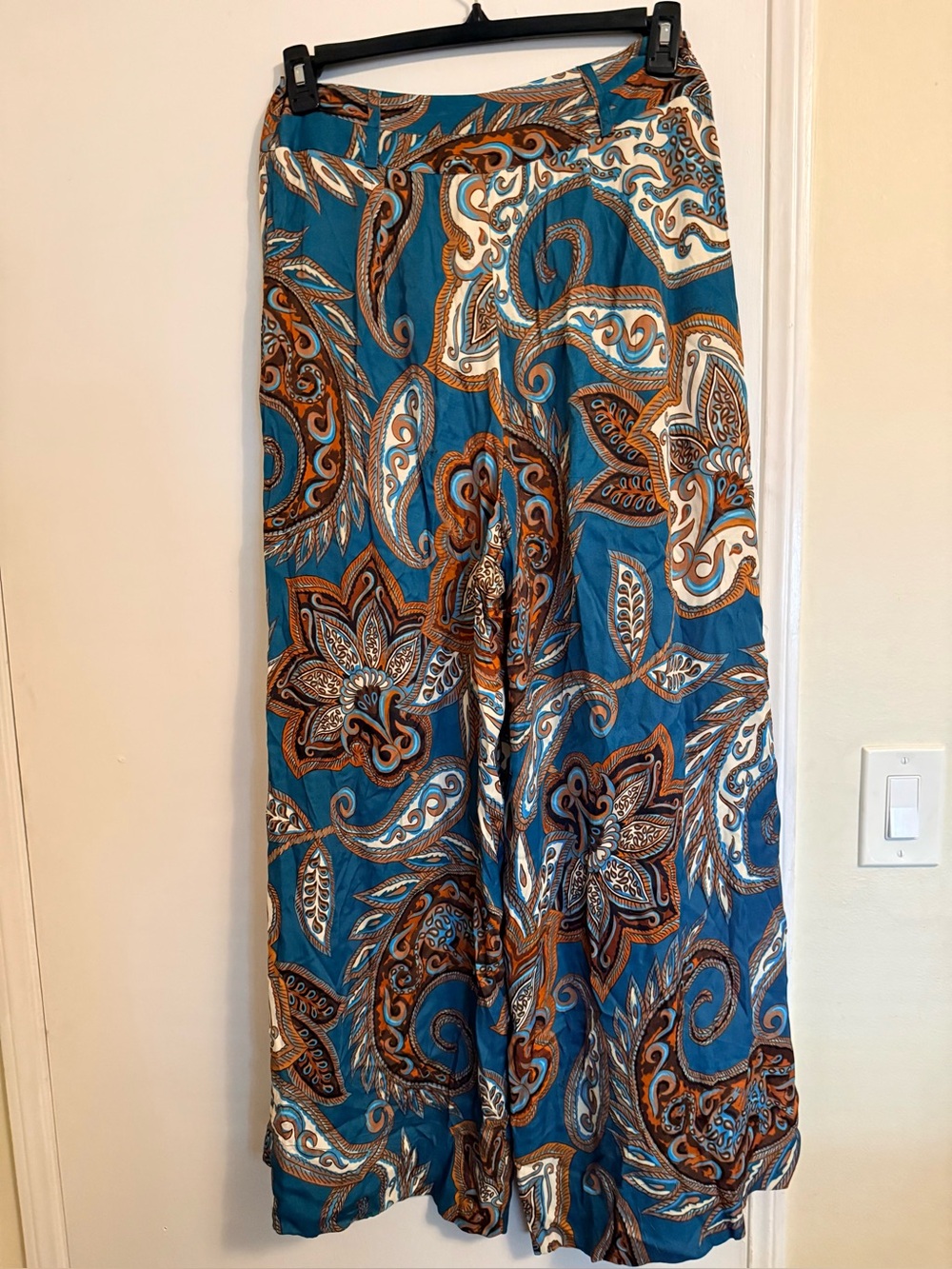 Farm Rio Leopard Paisley Pants - Picture 6 of 14